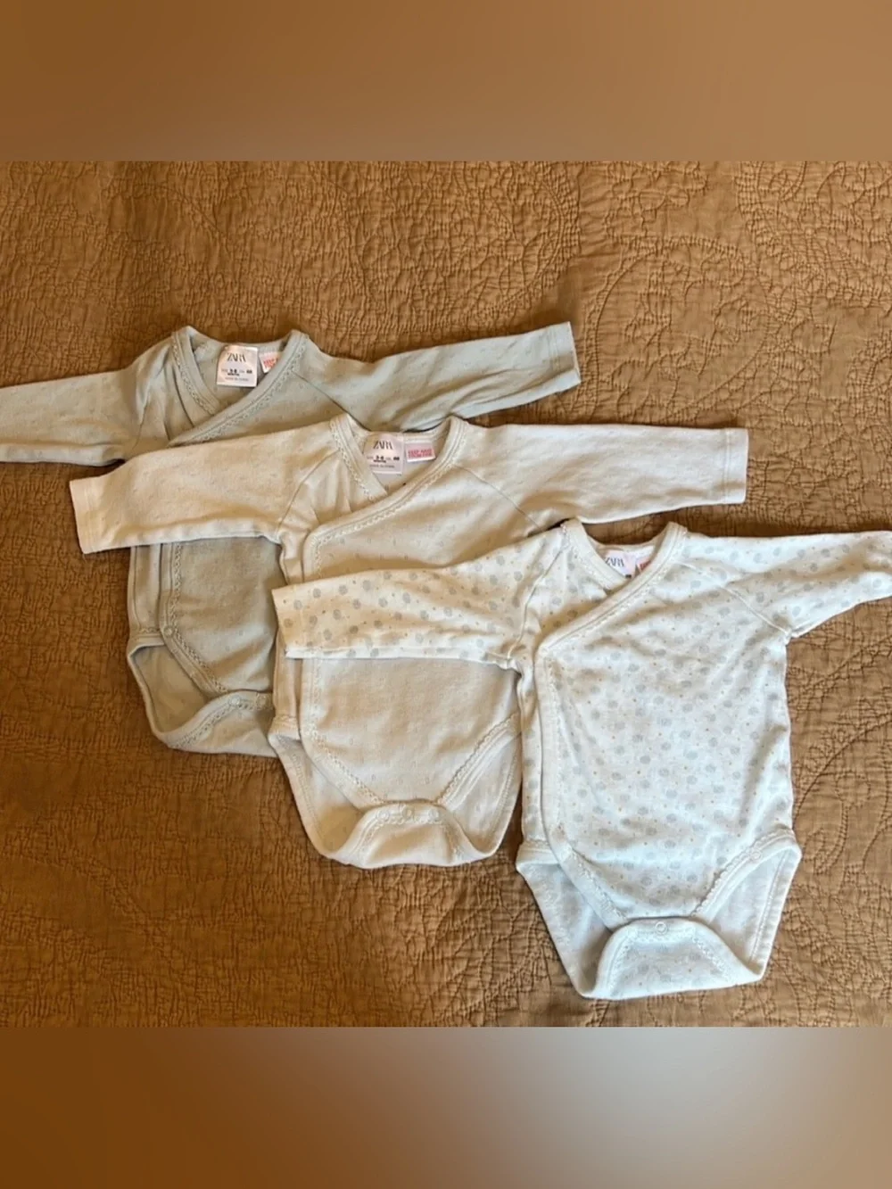 Zara Baby Neutral Onesie and Leggings Set Bundle